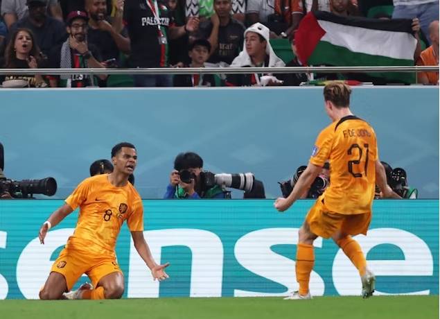 Đội h&igrave;nh ra s&acirc;n ch&iacute;nh thức H&agrave; Lan vs Ecuador, 23h ng&agrave;y 25/11