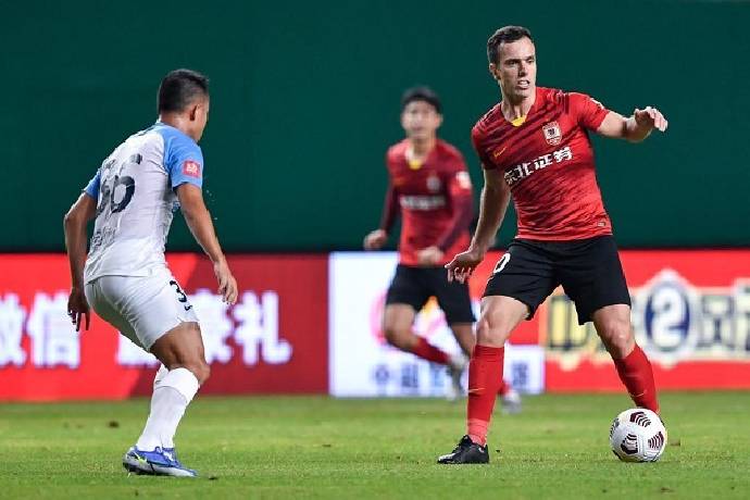Soi k&egrave;o phạt g&oacute;c Changchun YaTai vs Guangzhou City, 17h00 ng&agrave;y 26/12