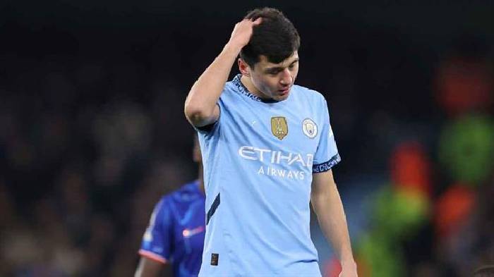 T&acirc;n binh Khusanov ra mắt thảm họa ở Man City