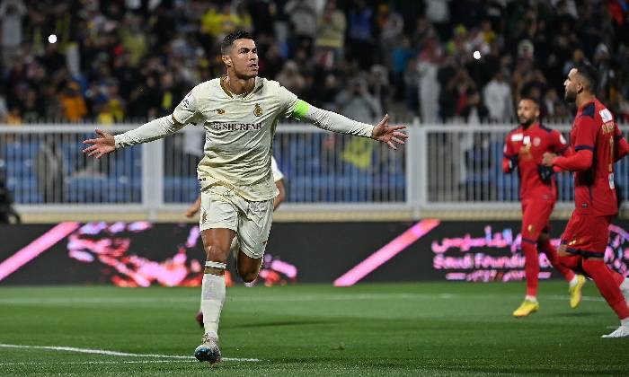 Ronaldo thăng hoa rực rỡ, thiết lập h&agrave;ng loạt kỷ lục ở Al Nassr
