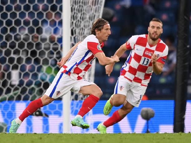 Đội h&igrave;nh ra s&acirc;n ch&iacute;nh thức Croatia vs Slovenia, 21h ng&agrave;y 26/3