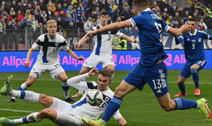 Soi k&egrave;o phạt g&oacute;c Phần Lan vs Iceland, 23h ng&agrave;y 26/3