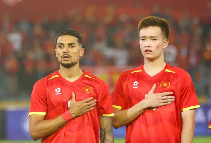 Ho&agrave;ng H&ecirc;n v&agrave; Xu&acirc;n Son k&eacute;m duy&ecirc;n, tuyển Việt Nam vẫn v&ugrave;i dập Bangladesh