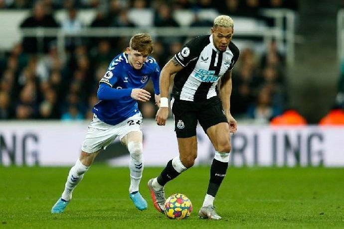 Soi k&egrave;o phạt g&oacute;c Everton vs Newcastle, 01h45 ng&agrave;y 28/4