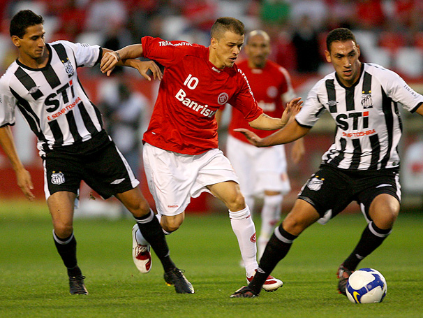 Nhận định Santos vs Internacional, 02h00 ng&agrave;y 27/5 (VĐQG Brazil)