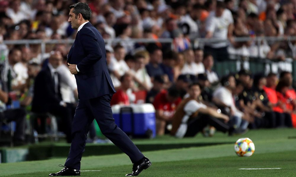 Người Barcelona n&oacute;i g&igrave; sau thất bại trước Valencia?