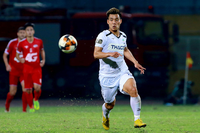 HLV HAGL đem tin kh&ocirc;ng thể vui hơn đến HLV Park Hang Seo