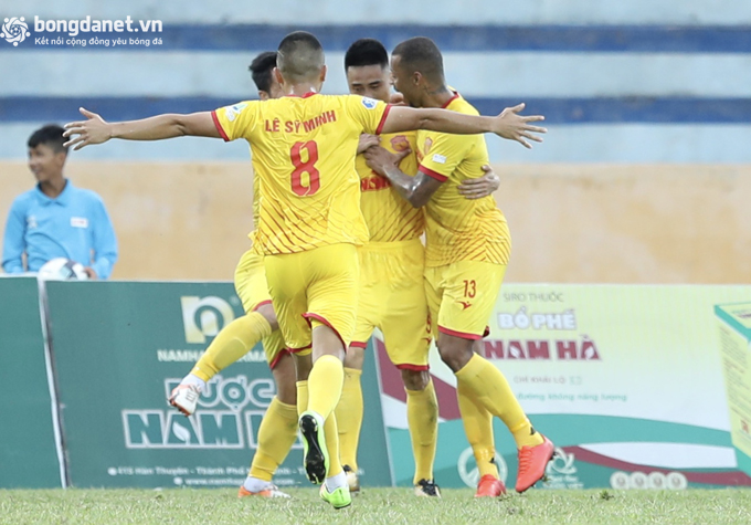 Nam Định vs SLNA (17h 28/7): T&aacute;i hiện qu&aacute; khứ h&agrave;o h&ugrave;ng