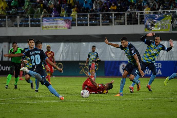 Soi k&egrave;o t&agrave;i xỉu Melaka vs Pulau Pinang h&ocirc;m nay, 20h ng&agrave;y 26/7
