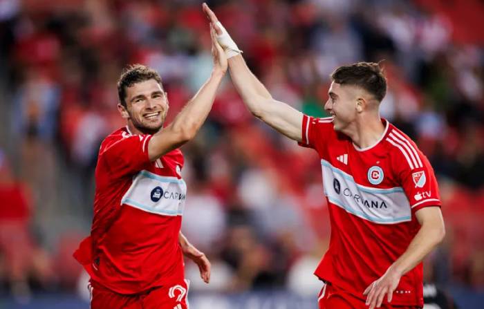 Nhận định, soi k&egrave;o Chicago Fire vs New York Red Bulls, 07h30 ng&agrave;y 27/7: V&igrave; v&eacute; play-off
