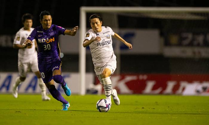 Soi k&egrave;o phạt g&oacute;c Consadole Sapporo vs Kawasaki Frontale, 12h ng&agrave;y 28/8