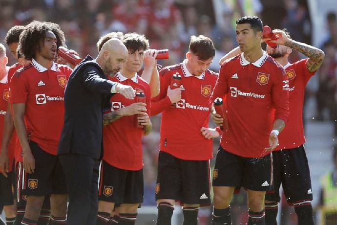 'Nh&igrave;n anh ấy chơi b&ugrave;ng nổ thế n&agrave;y, chắc Ten Hag hối hận lắm nhỉ'