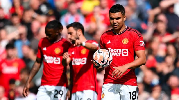 Rashford rực s&aacute;ng, Man United lội ngược d&ograve;ng trước Nottingham