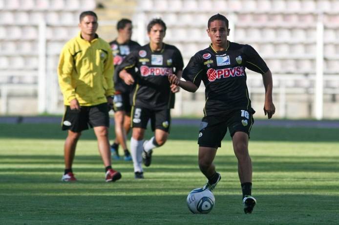 Nhận định, soi k&egrave;o Colmenares vs Zamora, 7h30 ng&agrave;y 27/9