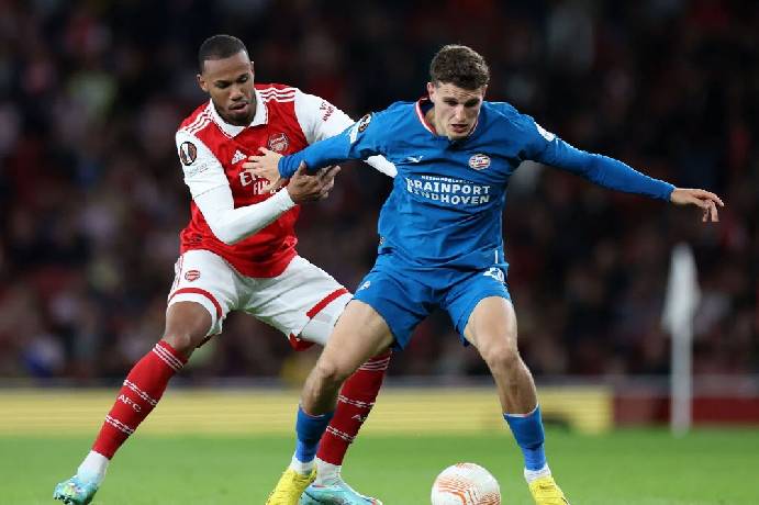 Ph&acirc;n t&iacute;ch k&egrave;o hiệp 1 PSV vs Arsenal, 23h45 ng&agrave;y 27/10