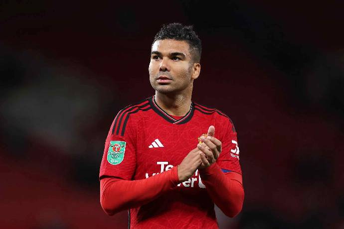 Casemiro sắp ra đi, 4 ứng cử vi&ecirc;n s&aacute;ng gi&aacute; đ&atilde; được nhắm tới để thay thế