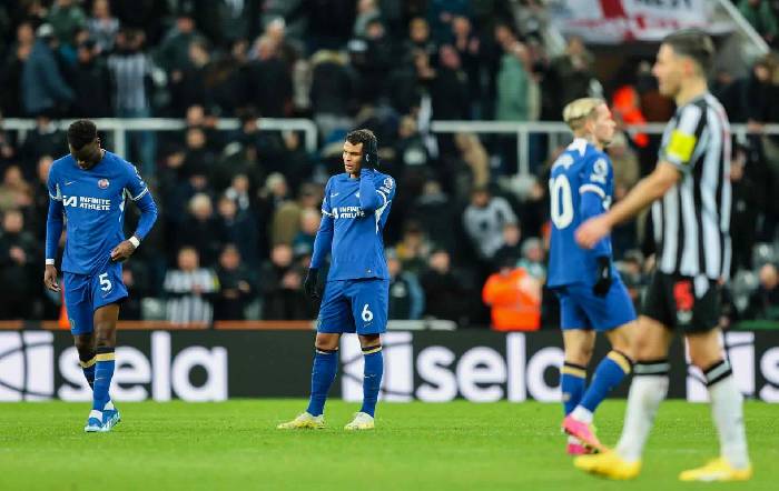 Reece James &ldquo;ăn năn hối lỗi&rdquo; v&igrave; chiếc thẻ đỏ tai hại 