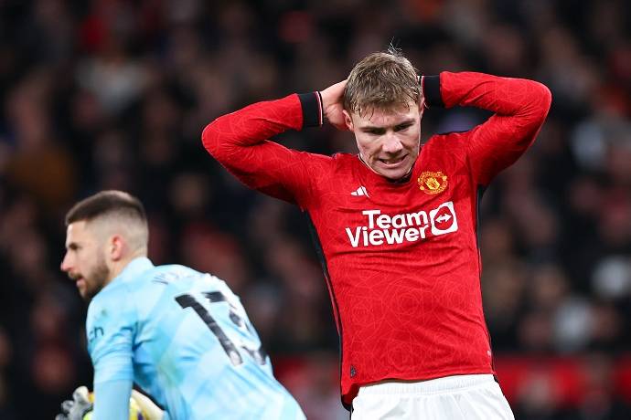 Soi k&egrave;o phạt g&oacute;c Newport County vs MU, 23h30 ng&agrave;y 28/1