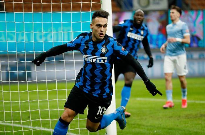 Lautaro Martinez b&aacute;o tin buồn cho Barcelona