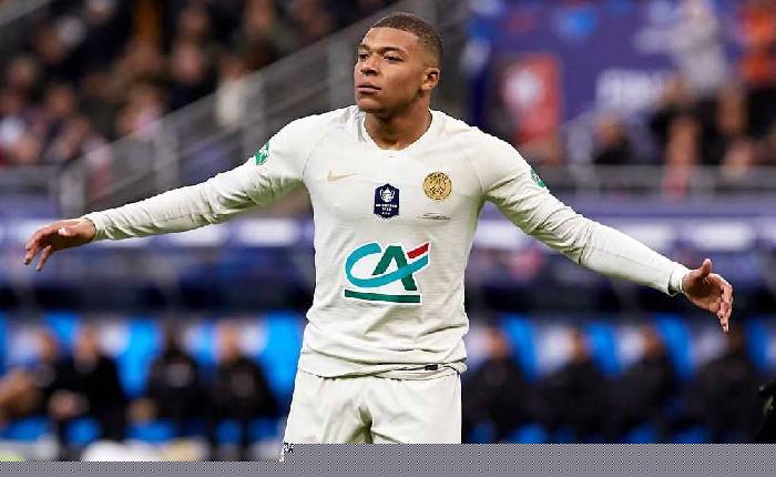 Mbappe chơi nước đ&ocirc;i với PSG v&agrave; Real Madrid