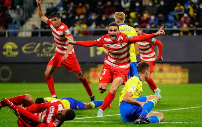Nhận định, soi k&egrave;o Granada vs Cadiz, 3h ng&agrave;y 1/3