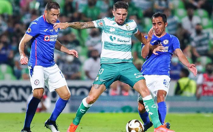 Soi k&egrave;o phạt g&oacute;c Cruz Azul vs Santos Laguna, 8h ng&agrave;y 28/2