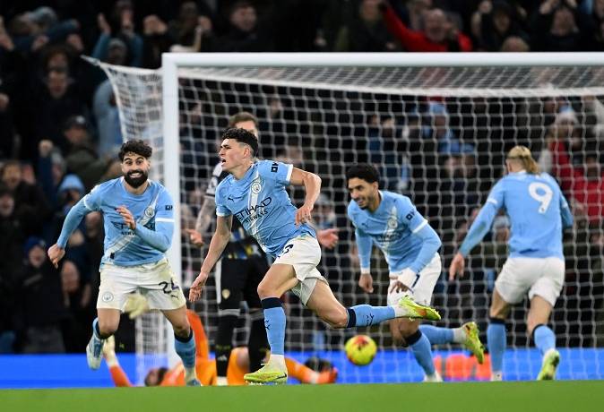 Si&ecirc;u m&aacute;y t&iacute;nh dự đo&aacute;n Leeds vs Man City, 0h30 ng&agrave;y 1/3