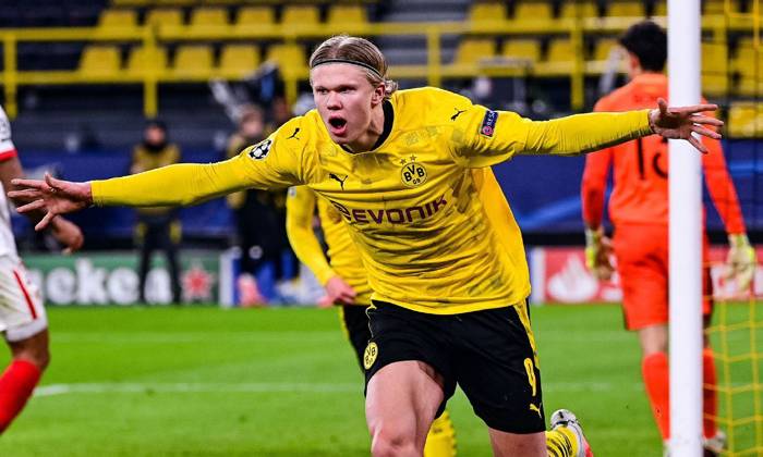 Dortmund y&ecirc;u cầu 180 triệu euro ph&iacute; chuyển nhượng cho Erling Haaland