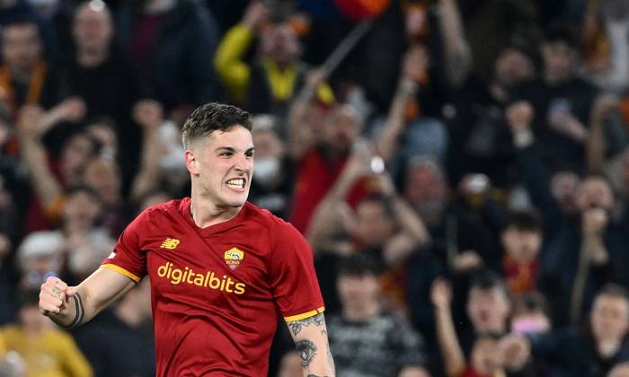 Soi k&egrave;o phạt g&oacute;c Leicester vs AS Roma, 2h ng&agrave;y 29/4