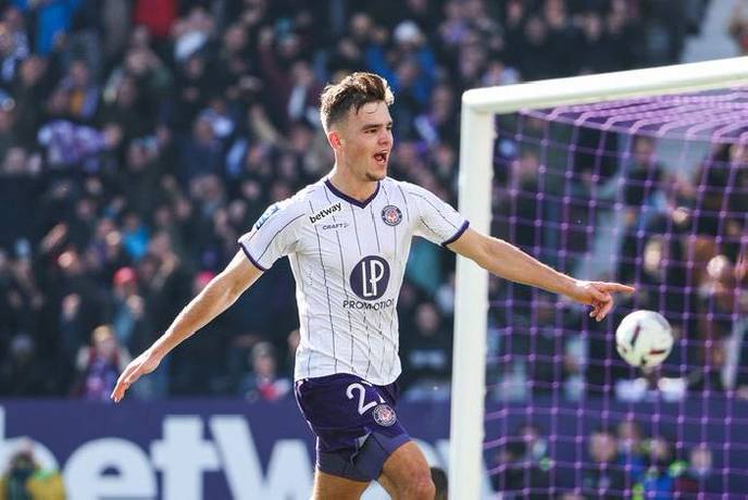 Nhận định, soi k&egrave;o Lorient vs Toulouse, 20h00 ng&agrave;y 28/4: V&ugrave;ng vẫy trong v&ocirc; vọng