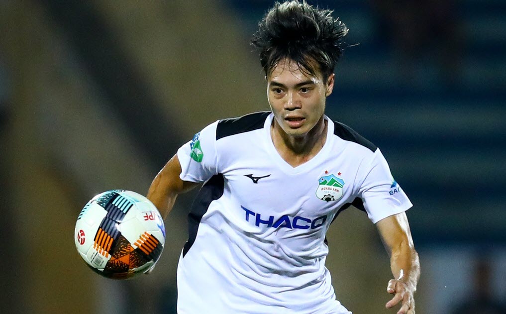 Văn To&agrave;n vắng mặt ở trận đại chiến với H&agrave; Nội FC?