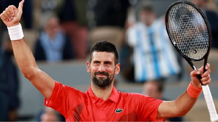 Djokovic thắng dễ trận ra qu&acirc;n Roland Garros 2025