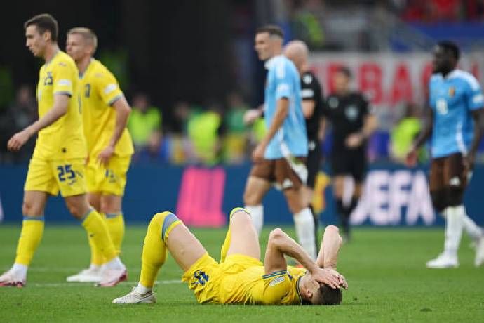 Bảng đấu kỳ lạ chưa từng thấy ở Euro: Cả 4 đội c&ugrave;ng c&oacute; 4 điểm