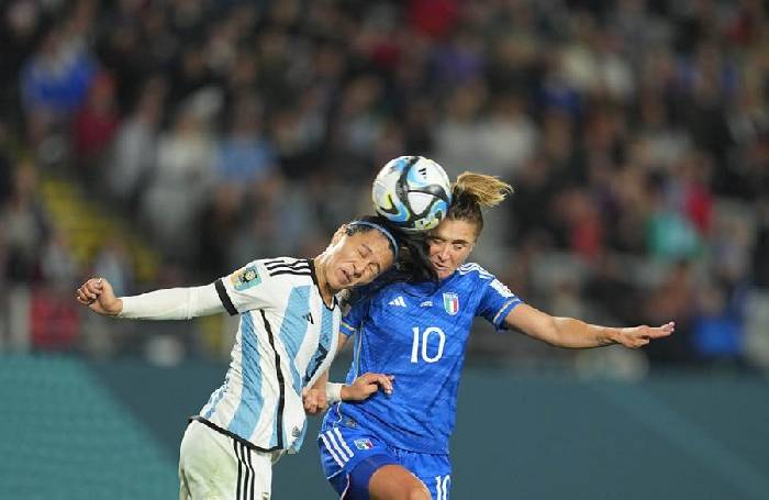 Soi k&egrave;o phạt g&oacute;c Nữ Thụy Điển vs Nữ Italia, 14h30 ng&agrave;y 29/7