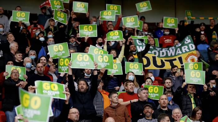 Th&ecirc;m một tỷ ph&uacute; Mỹ muốn đầu tư v&agrave;o Man United