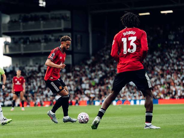 Soi k&egrave;o g&oacute;c Grimsby Town vs MU, 02h00 ng&agrave;y 28/8