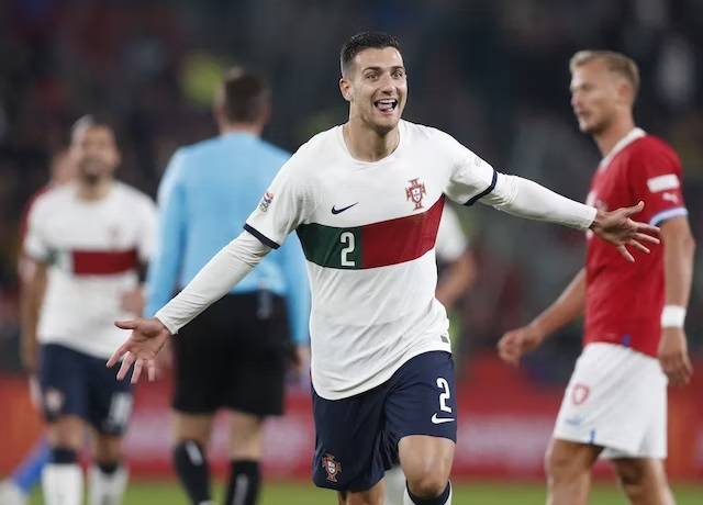 Đội h&igrave;nh ra s&acirc;n ch&iacute;nh thức Bồ Đ&agrave;o Nha vs T&acirc;y Ban Nha, 1h45 ng&agrave;y 28/9 (cập nhật)