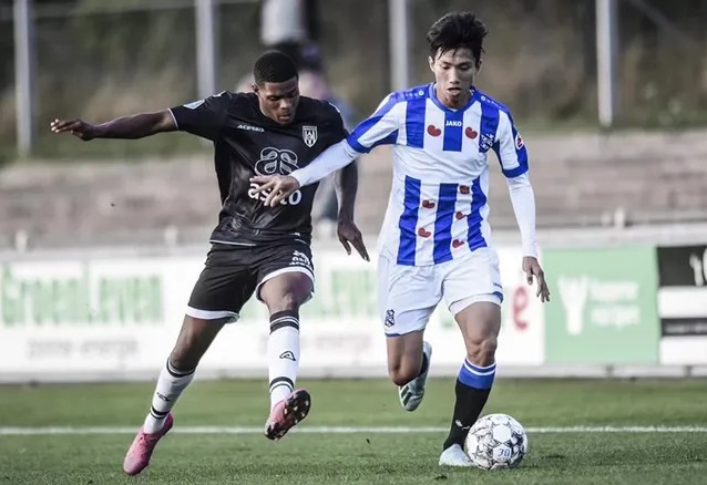Trực tiếp Văn Hậu h&ocirc;m nay 27/10: SC Heerenveen vs Groningen (18h15)