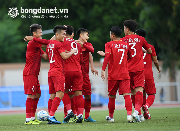 Đội h&igrave;nh ra s&acirc;n dự kiến U22 Việt Nam vs U22 L&agrave;o: Quang Hải xuất trận