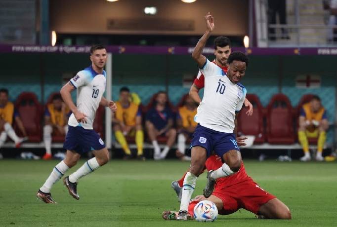 Dự đo&aacute;n, soi k&egrave;o thẻ v&agrave;ng Wales vs Anh, 2h ng&agrave;y 30/11