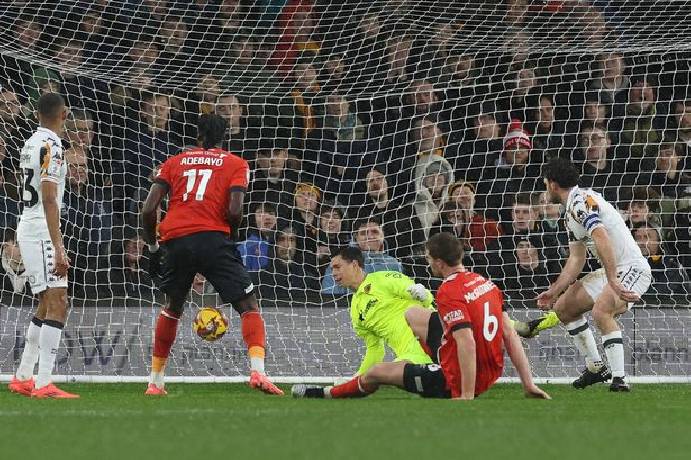 Nhận định, soi k&egrave;o Leeds United vs Luton Town, 2h45 ng&agrave;y 28/11: Bảo vệ ng&ocirc;i đầu