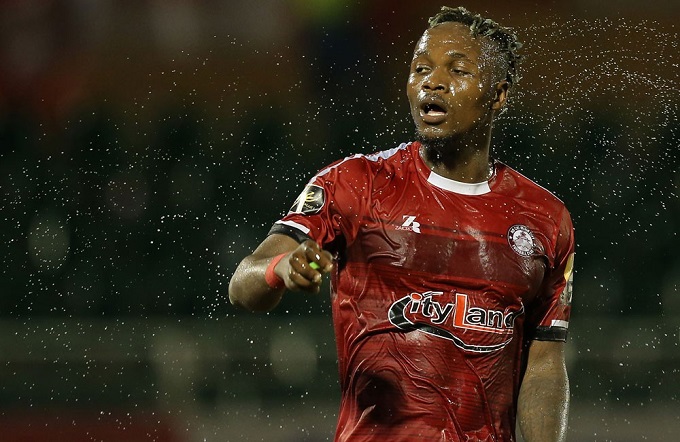 Tin chuyển nhượng V.League 27/12: Thanh H&oacute;a chi&ecirc;u mộ 's&aacute;t thủ' của TP.HCM