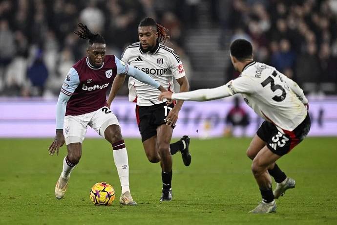 Soi k&egrave;o phạt g&oacute;c West Ham vs Fulham, 22h00 ng&agrave;y 27/12