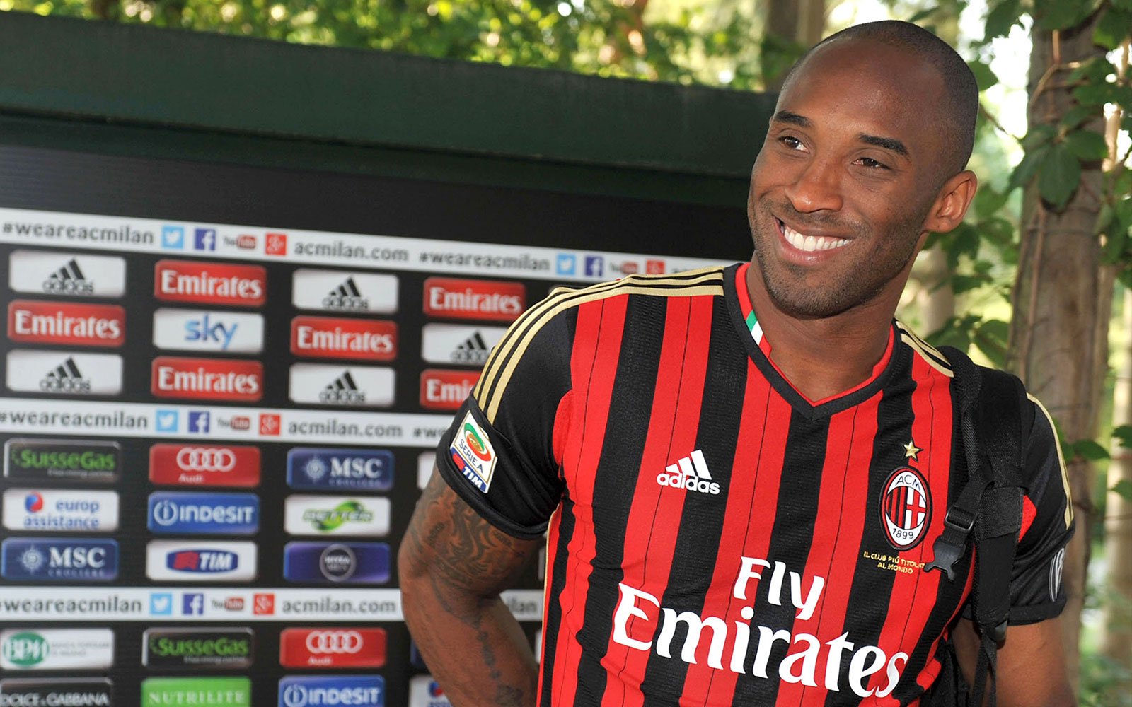 LĐBĐ Italia từ chối h&agrave;nh động tưởng nhớ Kobe Bryant