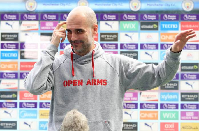 Vượt Mourinho, Pep Guardiola đi v&agrave;o lịch sử Ngoại hạng Anh