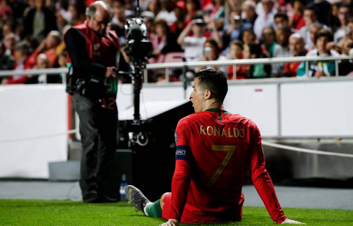 Ronaldo mang hung tin cho Juventus