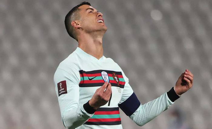 Trọng t&agrave;i xin lỗi về b&agrave;n thắng bị &lsquo;đ&aacute;nh cắp&rsquo; của Cristiano Ronaldo