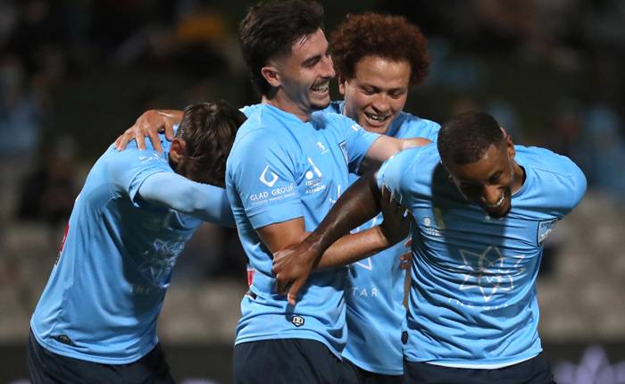 Soi k&egrave;o phạt g&oacute;c Sydney vs Macarthur, 15h05 ng&agrave;y 30/3