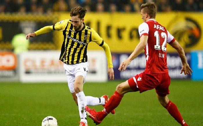 Ph&acirc;n t&iacute;ch k&egrave;o hiệp 1 AZ vs Vitesse, 19h30 ng&agrave;y 29/5