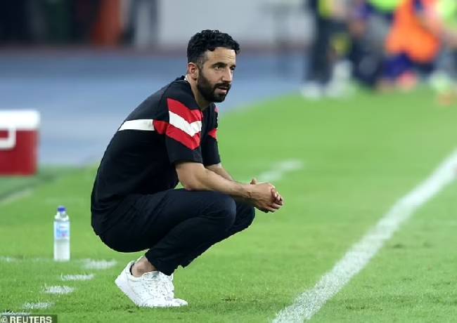 HLV Amorim l&ecirc;n tiếng khi MU thất bại trước C&aacute;c ng&ocirc;i sao Đ&ocirc;ng Nam &Aacute;